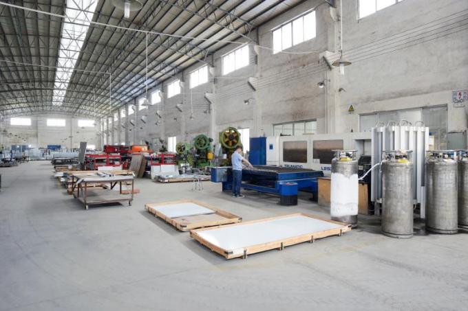 Guangzhou Yixue Commercial Refrigeration Equipment Co., Ltd. ligne de production en usine 1