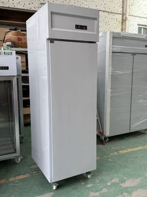 Congélateur vertical à une porte pour restaurant commercial, réfrigérateur de boulangerie avec plateaux